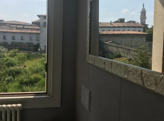 San Benedetto Couette-café Bergame