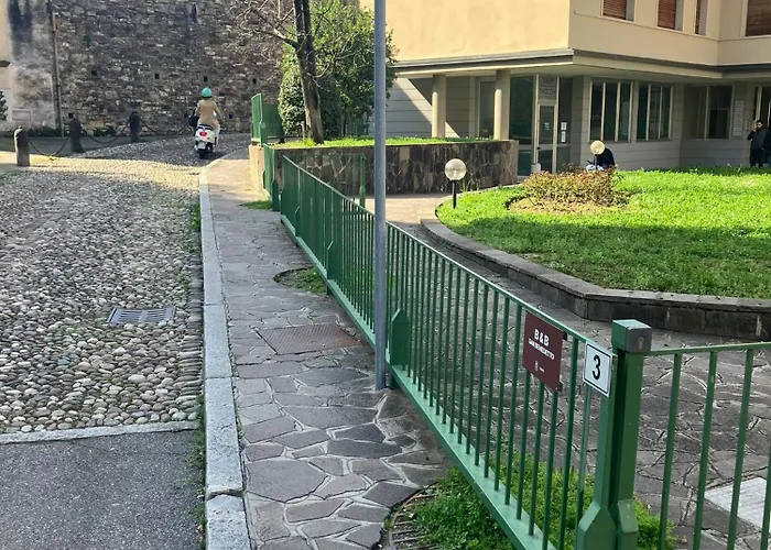 San Benedetto Couette-café Bergame