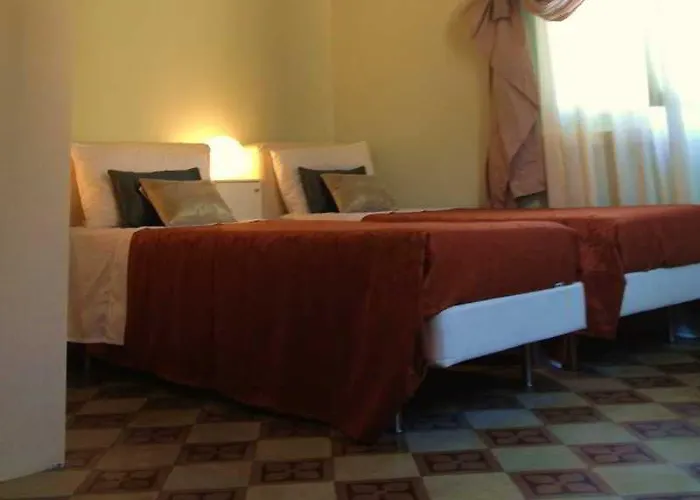 San Benedetto Oda ve Kahvaltı 3*